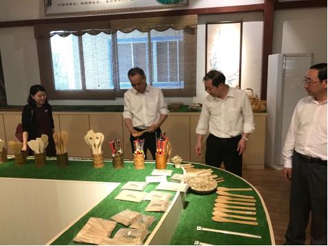 李家荣书记走访调研武夷山市工商联会员企业