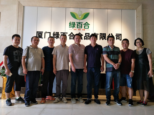 县工商联开展现代商超市场管理模式调研